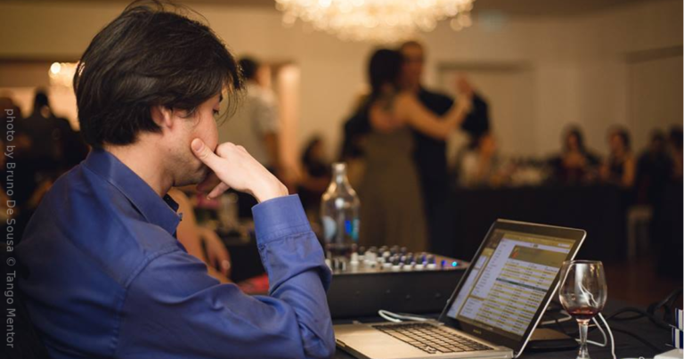 How the DJ s use their superpowers?